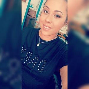 Meet your Posher, Janeisha